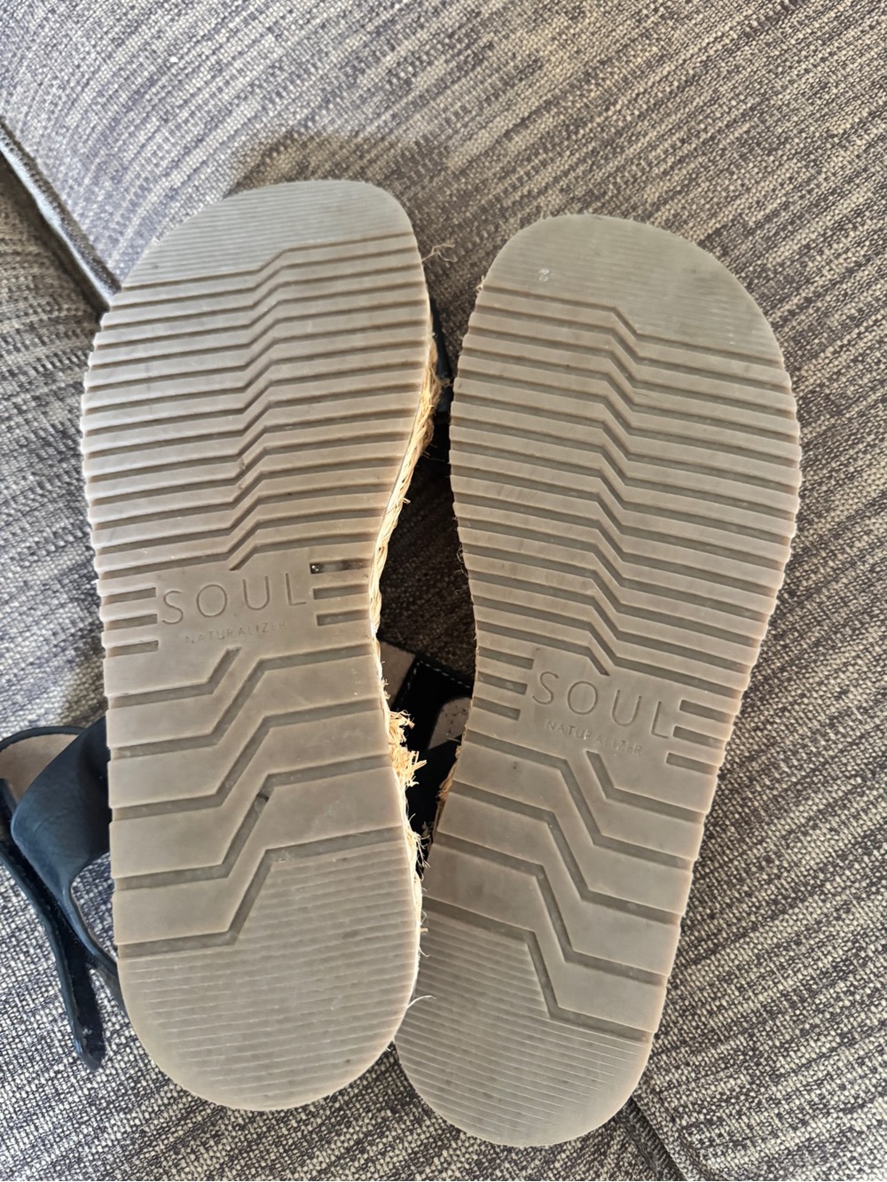 SOUL Naturalizer Black Two-strap Espadrille Slide Sandals - Picture 3 of 3